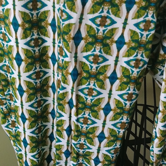 Pants, size 12, 99% Cotton, 1% Elastane with no pockets. - Picture 2 of 5